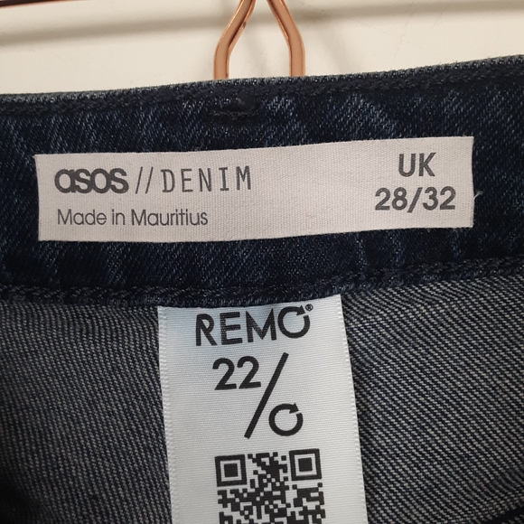ASOS Ripped High Rise Jeans - Picture 8 of 8